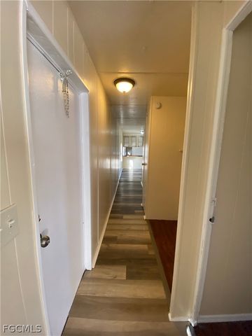 7877 Suncoast DR, North Fort Myers, FL 33917