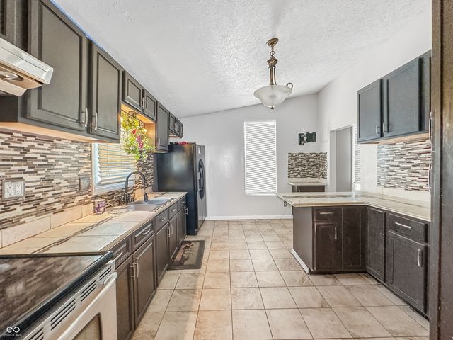 1902 S Delaware Street, Indianapolis, IN 46225