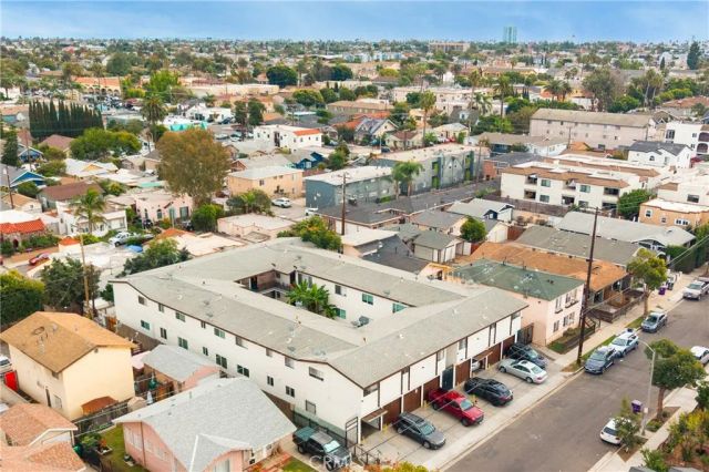 1050 Gaviota, Long Beach, CA 90813