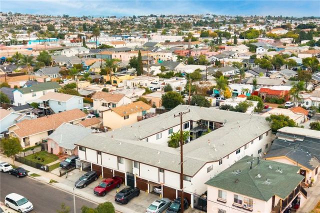 1050 Gaviota, Long Beach, CA 90813