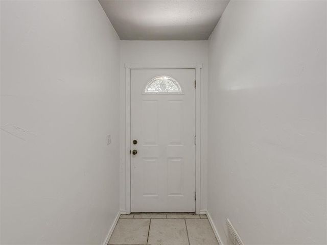 4721 Forest Hills Drive, Noble, OK 73068