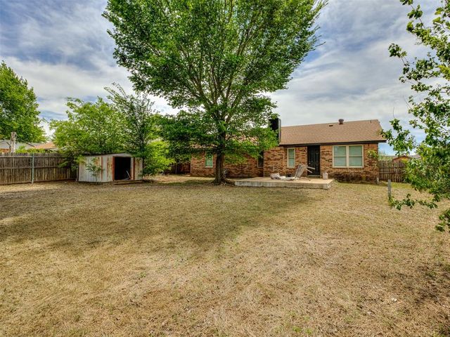 4721 Forest Hills Drive, Noble, OK 73068