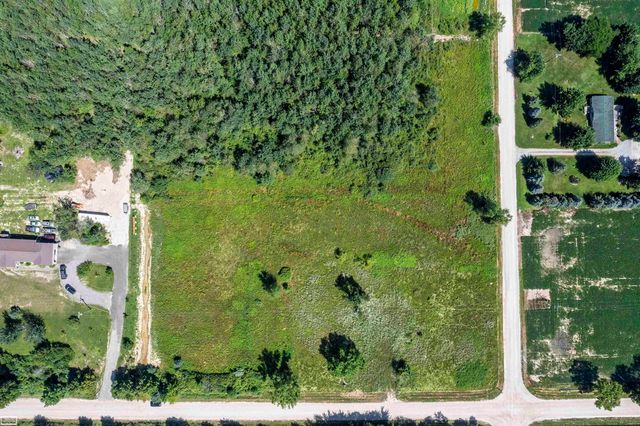 2005 Braidwood Road, Riley, MI 48041