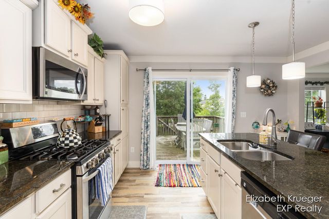 5810 Larson Lane, Muskegon, MI 49444