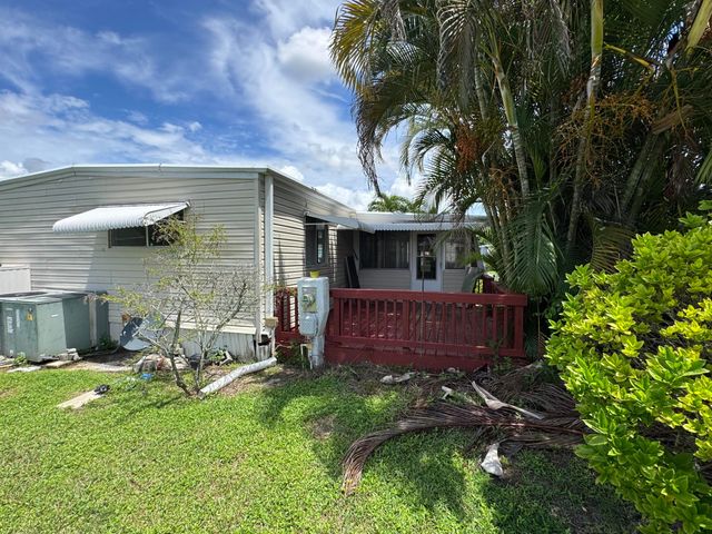 8629 Crown Drive, Boynton Beach, FL 33436