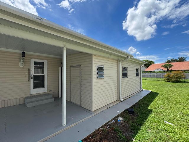 8629 Crown Drive, Boynton Beach, FL 33436