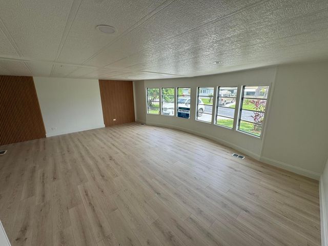 8629 Crown Drive, Boynton Beach, FL 33436