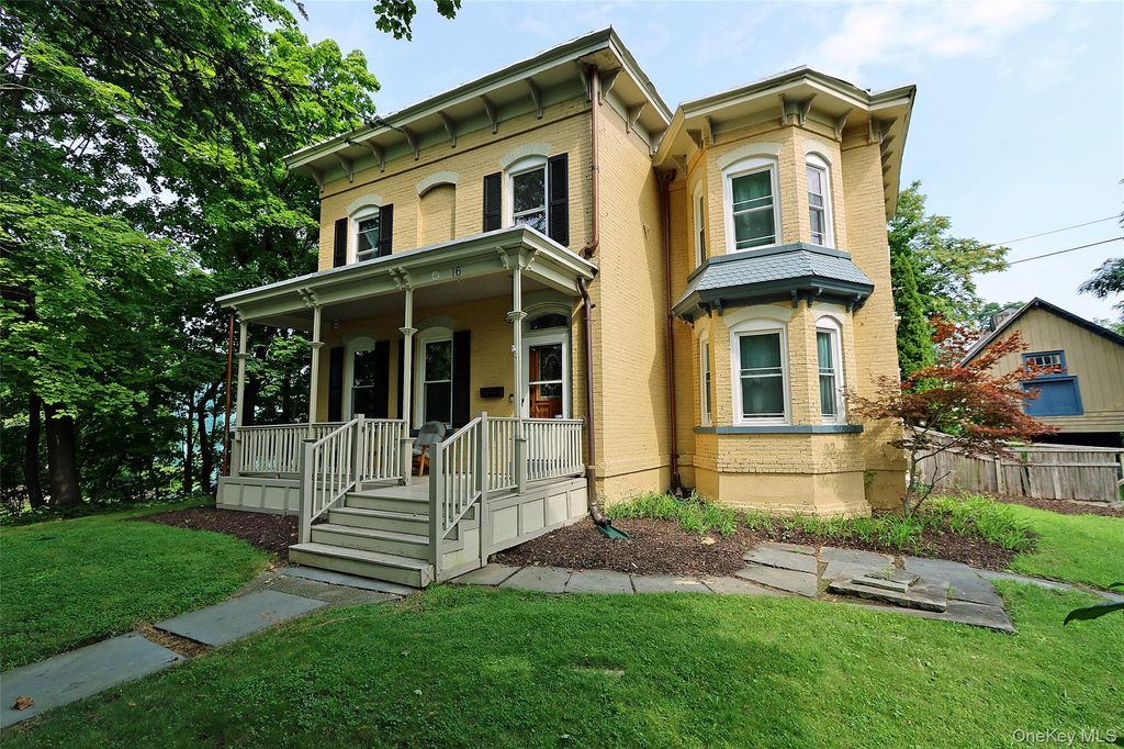 16 Elm Street, Newburgh, NY 12550 — photo 2