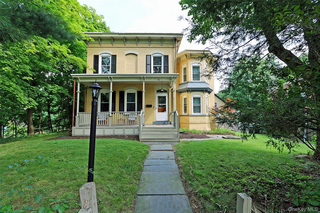 16 Elm Street, Newburgh, NY 12550 — photo 3