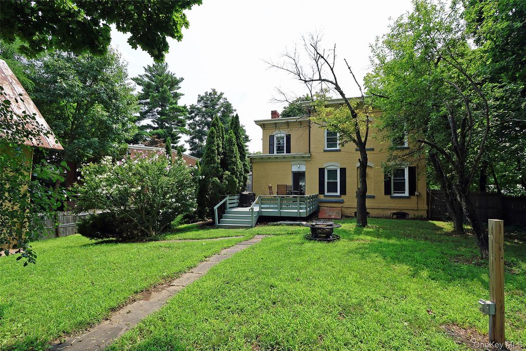 16 Elm Street, Newburgh, NY 12550 — photo 5
