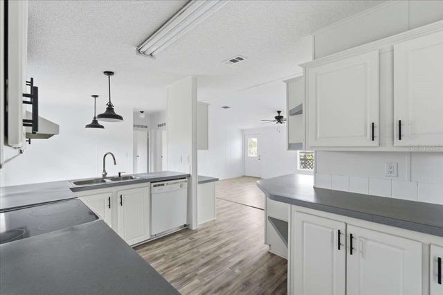 6929 DOVE CROSS LOOP, Lakeland, FL 33810