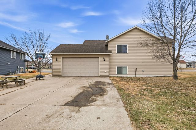 1213 15th Street S, Sartell, MN 56377