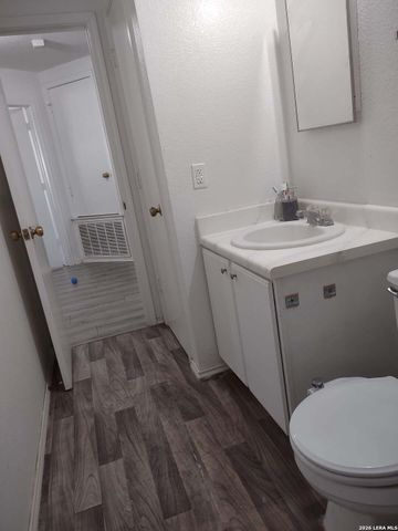 19 Fannin Post, San Antonio, TX 78240