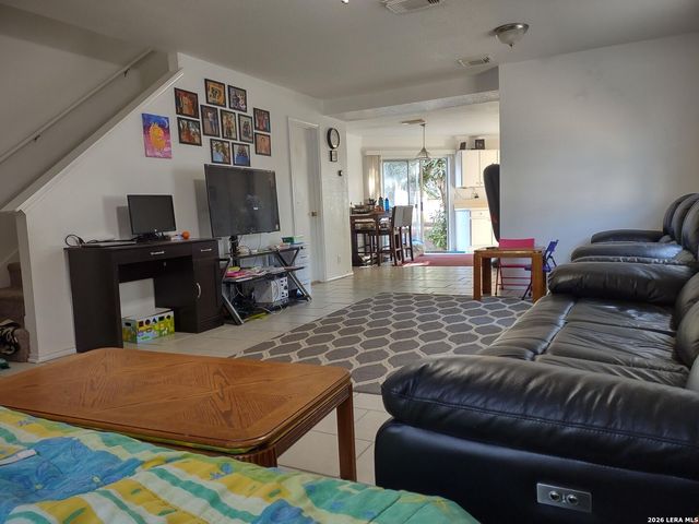 19 Fannin Post, San Antonio, TX 78240