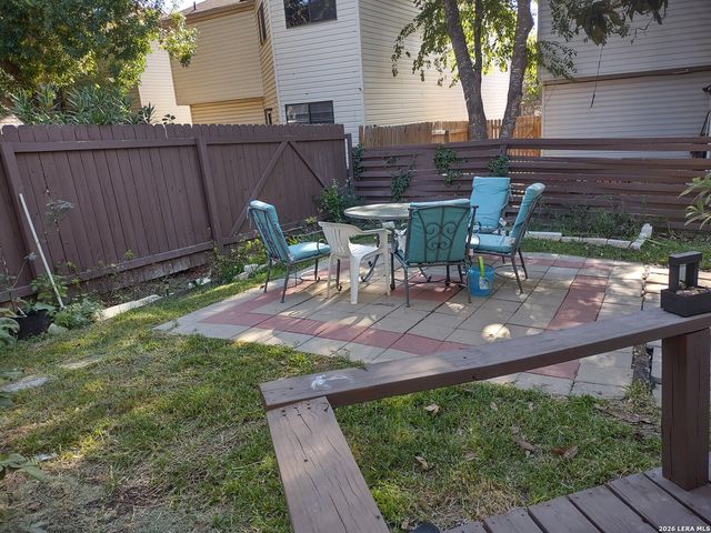 19 Fannin Post, San Antonio, TX 78240