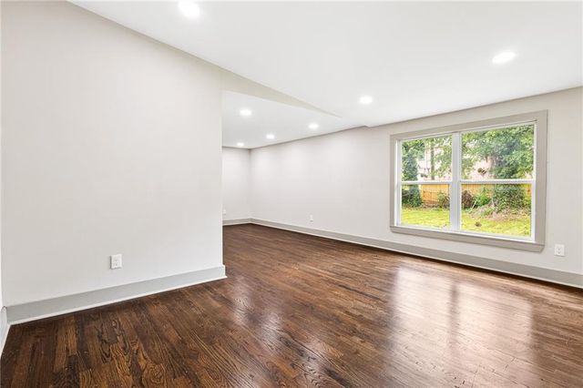 664 Florence, Atlanta, GA 30318