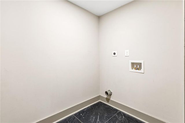 664 Florence, Atlanta, GA 30318