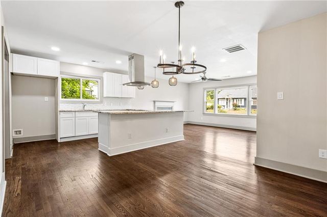 664 Florence, Atlanta, GA 30318