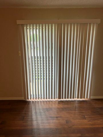 2001 Wesley Drive Apt A, Arlington, TX 76012