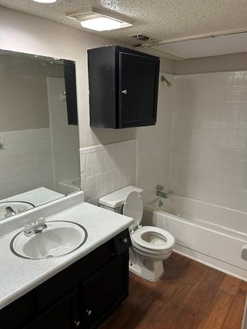 2001 Wesley Drive Apt A, Arlington, TX 76012