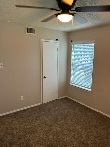 2001 Wesley Drive Apt A, Arlington, TX 76012