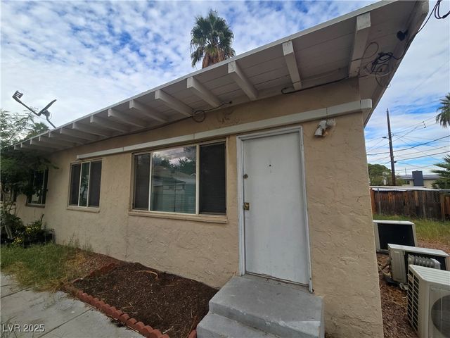 432 15th Street B, Las Vegas, NV 89101