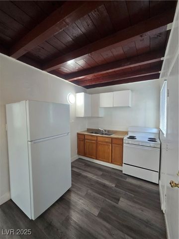 432 15th Street B, Las Vegas, NV 89101