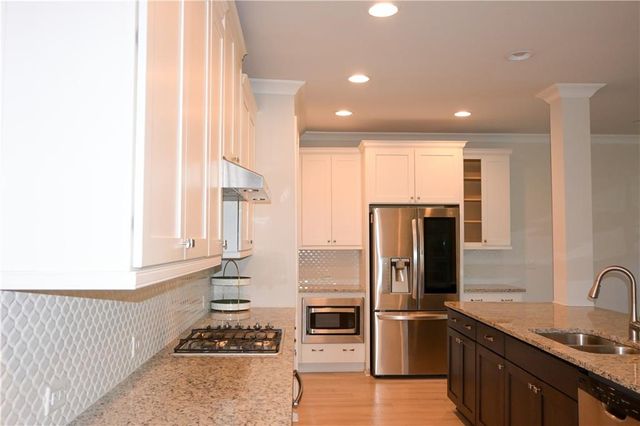 1758 Glenview Park Circle NE, Duluth, GA 30097