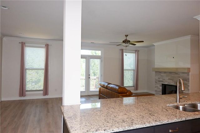 1758 Glenview Park Circle NE, Duluth, GA 30097