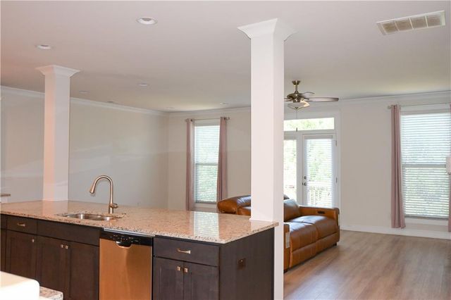 1758 Glenview Park Circle NE, Duluth, GA 30097