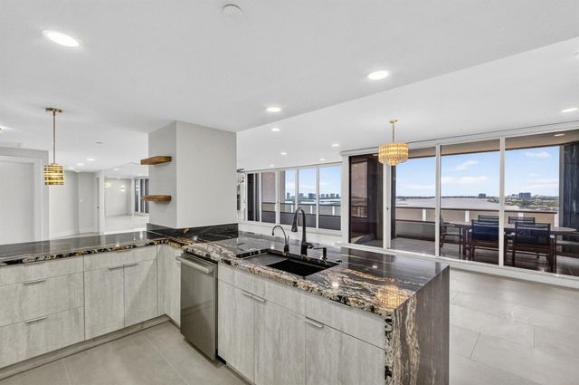 100 Lakeshore Drive 1755, North Palm Beach, FL 33408