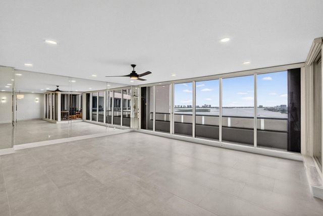 100 Lakeshore Drive 1755, North Palm Beach, FL 33408