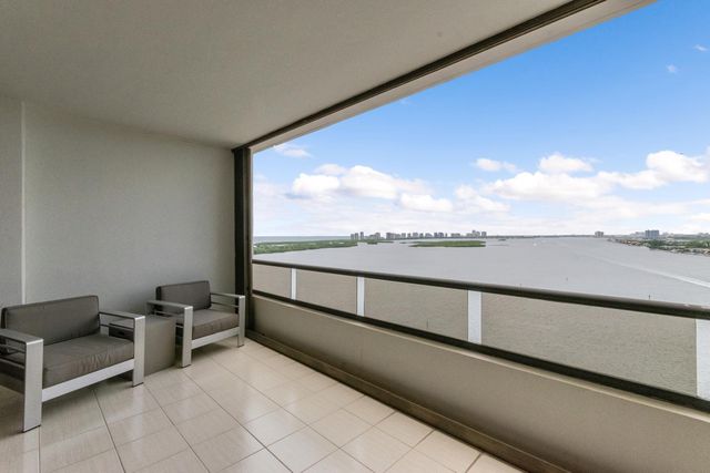 100 Lakeshore Drive 1755, North Palm Beach, FL 33408