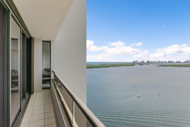 100 Lakeshore Drive 1755, North Palm Beach, FL 33408