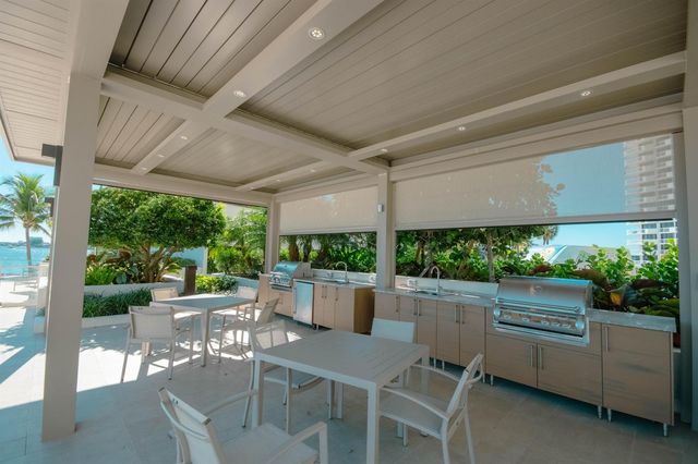 100 Lakeshore Drive 1755, North Palm Beach, FL 33408
