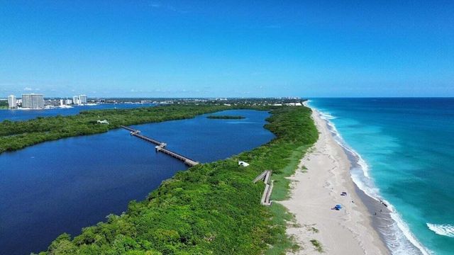 100 Lakeshore Drive 1755, North Palm Beach, FL 33408