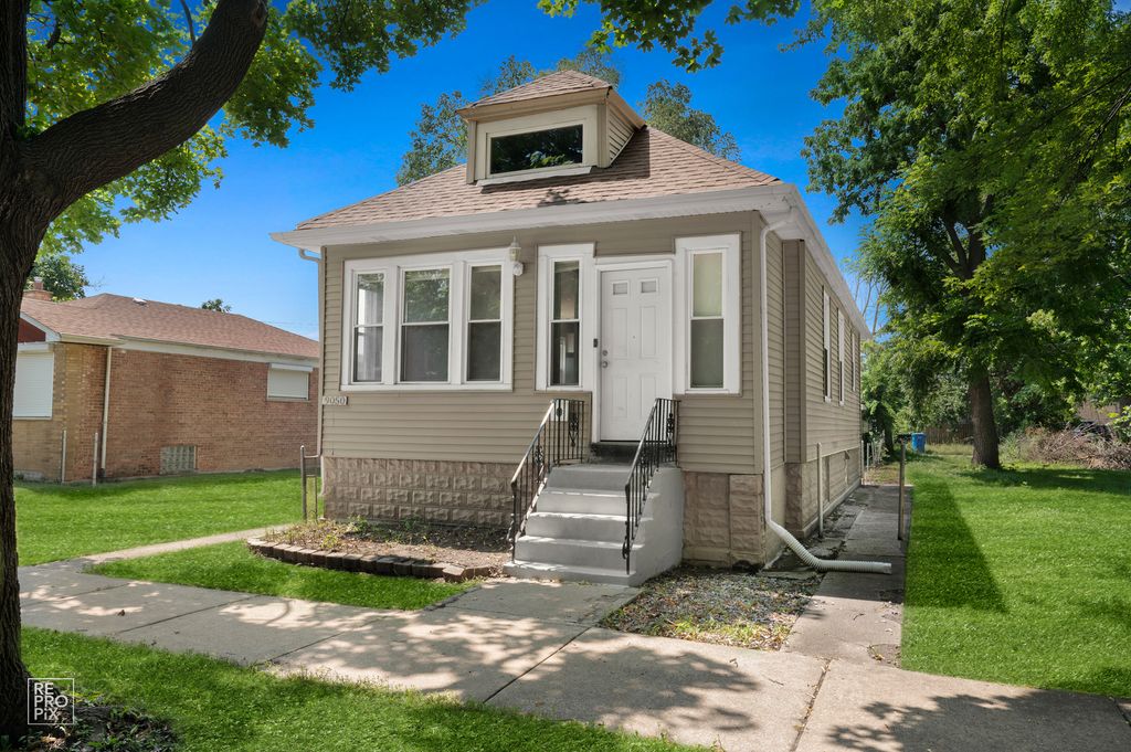 9050 S Ellis Avenue, Chicago, IL 60619 — photo 2