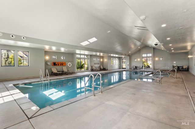 6235 N Bernacchi Lane, Meridian, ID 83646