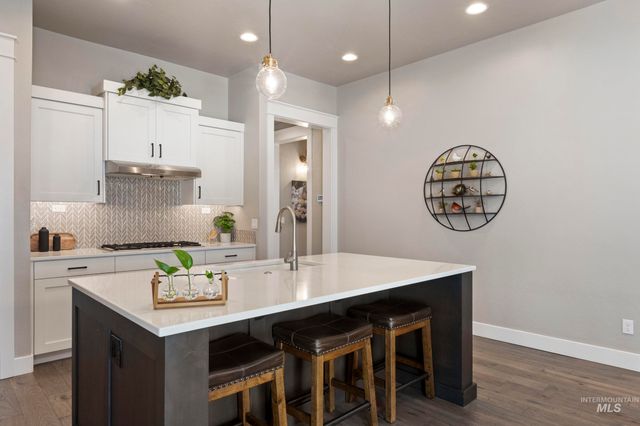 6235 N Bernacchi Lane, Meridian, ID 83646