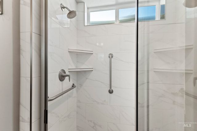 6235 N Bernacchi Lane, Meridian, ID 83646