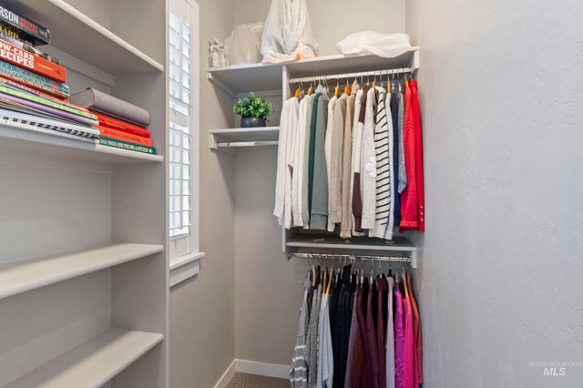 6235 N Bernacchi Lane, Meridian, ID 83646