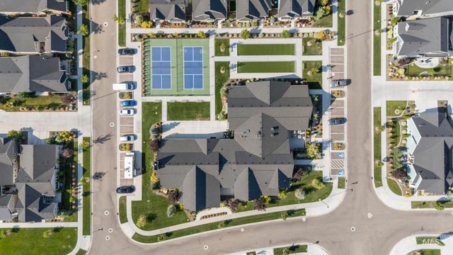 6235 N Bernacchi Lane, Meridian, ID 83646