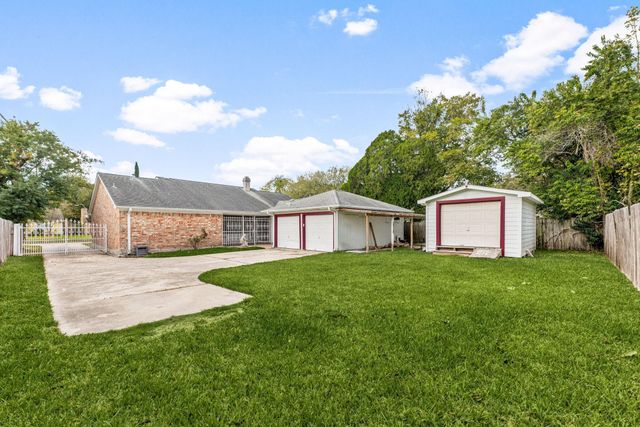 6606 Dusty Dawn Drive, Houston, TX 77086