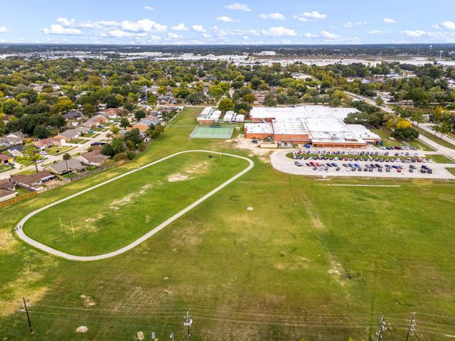 6606 Dusty Dawn Drive, Houston, TX 77086