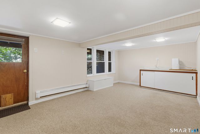 4 Beach Road, Danbury, CT 06811