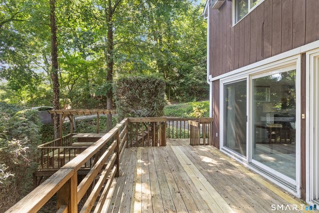 4 Beach Road, Danbury, CT 06811