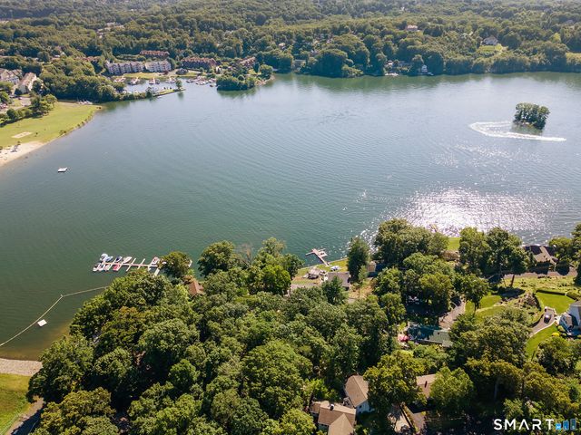 4 Beach Road, Danbury, CT 06811