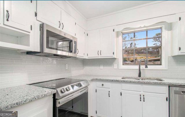 3862 Northstrand Drive, Decatur, GA 30035