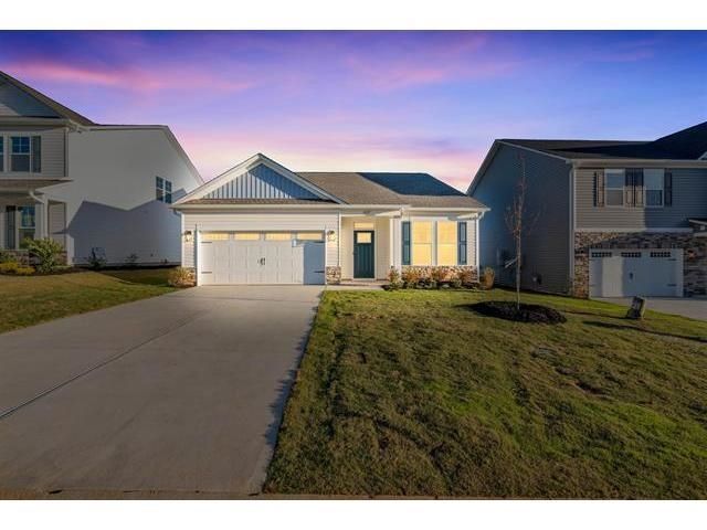 2037 Halton Oaks Drive, Spartanburg, SC 29303