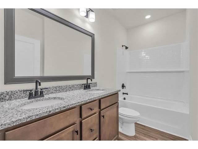 2037 Halton Oaks Drive, Spartanburg, SC 29303